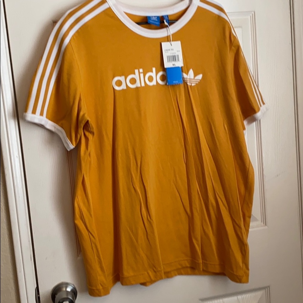 Men’s yellow adidas tee size XL NWT